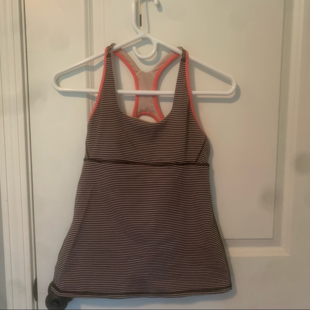 Lululemon workout top